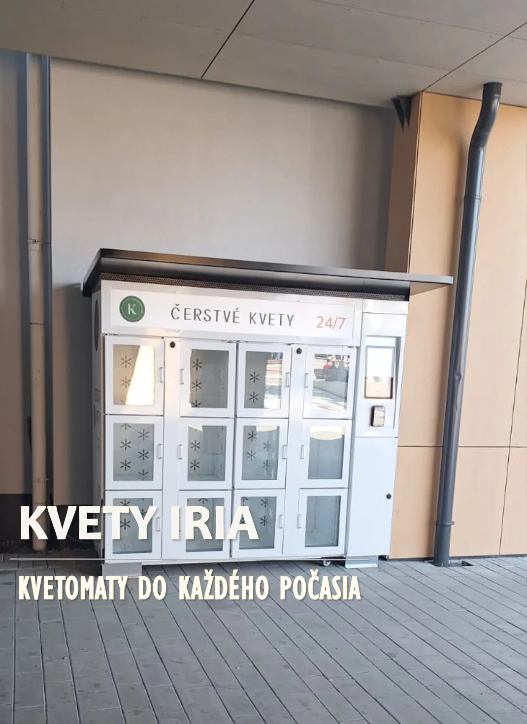 Exteriérový kvetomat na 12 kytíc na stanici Prievidza