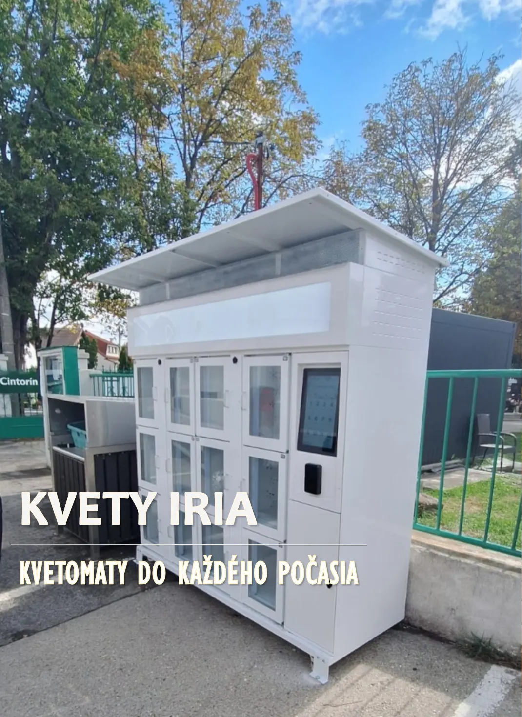 Exteriérový kvetomat na 12 kytíc pri cintoríne v Podunajských Biskupiciach