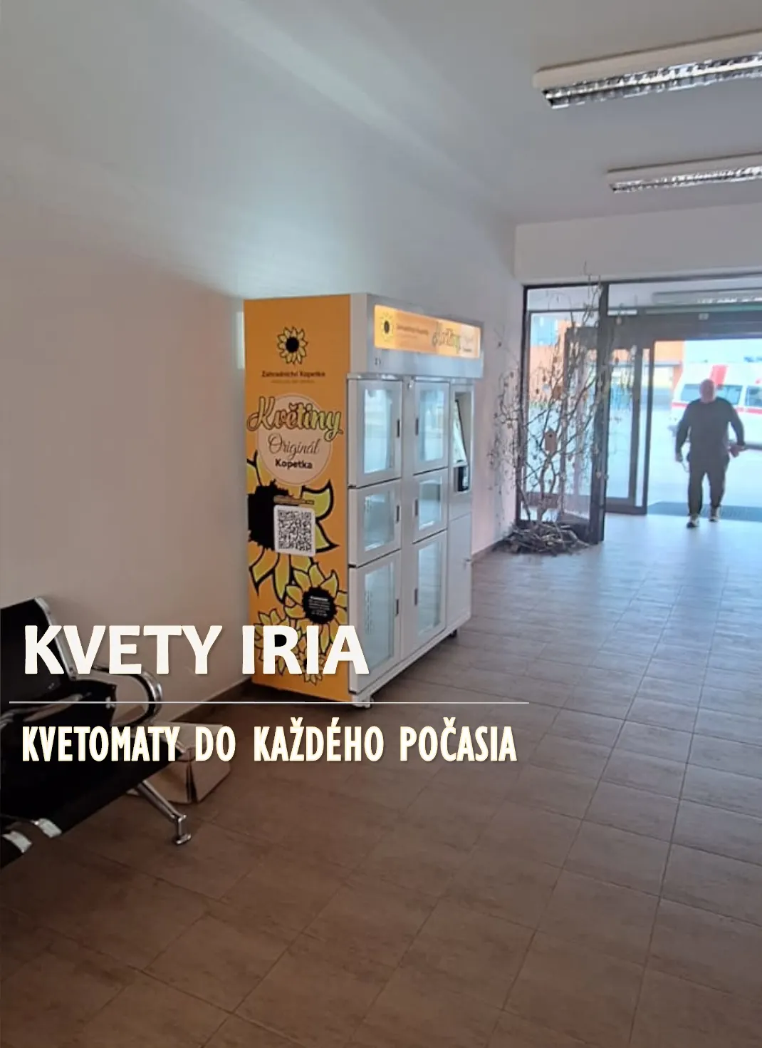 Interiérový kvetomat na 6 kytíc v nemocnici